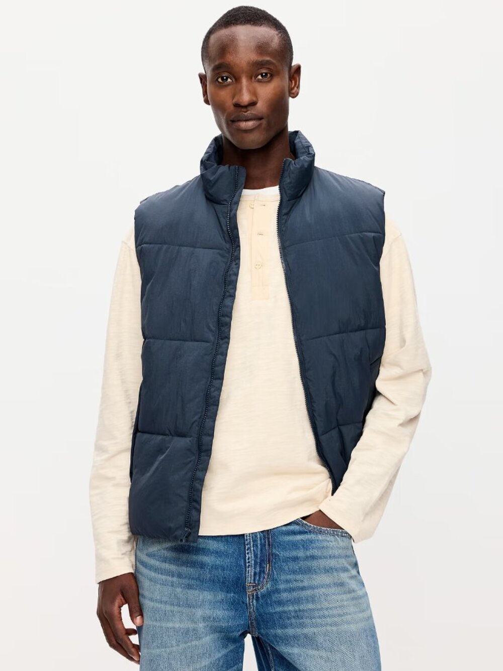 Old Navy Men's Frost-Free Water-Resistant Puffer Vest in Navy Blue Size L